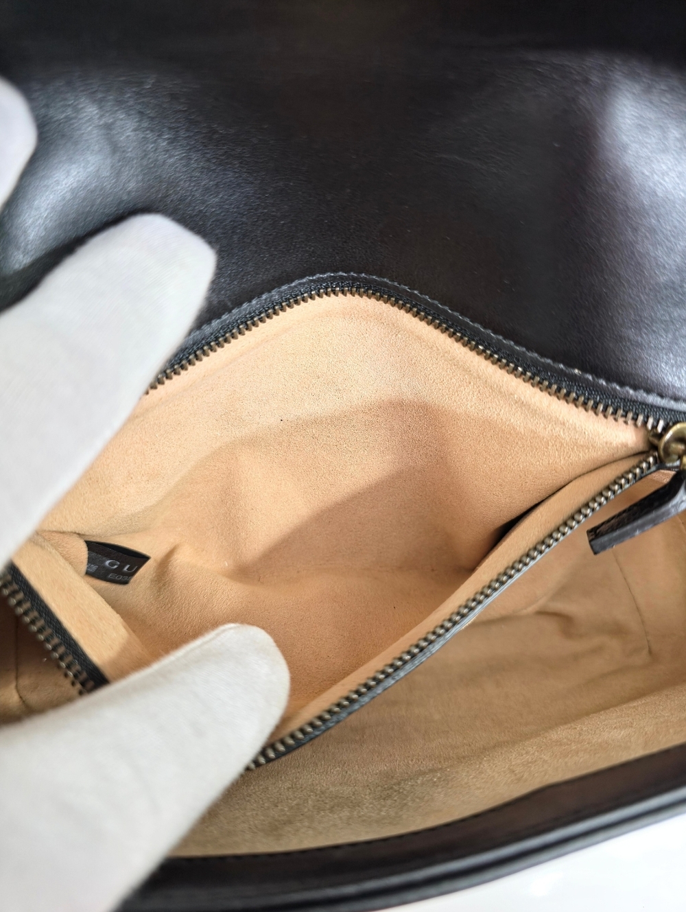 ✨️Authentic Gucci GG Marmont medium shoulder bag - Picture 9 of 14